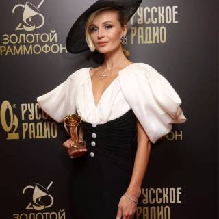 Polina Gagarina wallpaper