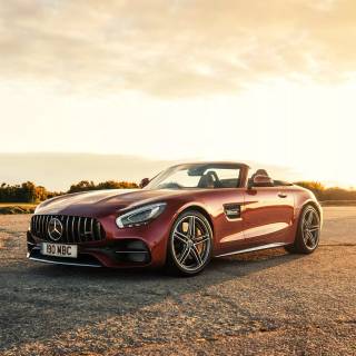 2000's red desktop wallpaper