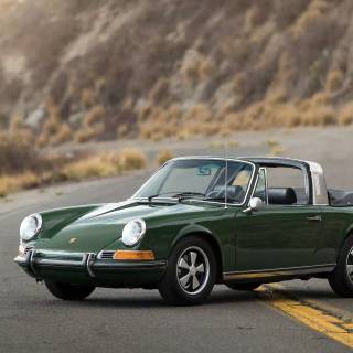 Porsche 911 green wallpaper