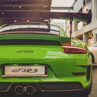 Porsche 911 green wallpaper