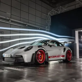 Porsche laptop 4k wallpaper