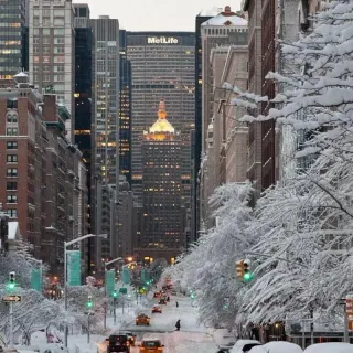 New York Christmas phone wallpaper