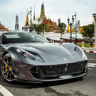 Ferrari 812 4k wallpaper