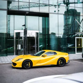 Ferrari 812 4k wallpaper