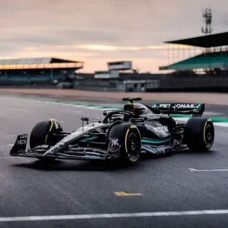 Mercedes Formula 1 iPhone wallpaper