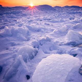 iPhone 12 snow wallpaper