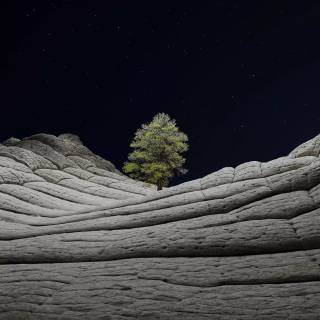 Aesthetic iPhone 12 Pro wallpaper