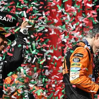 Oscar Piastri desktop wallpaper