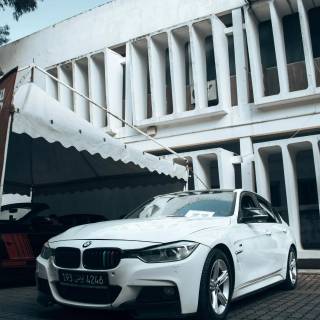 BMW F30 iPhone wallpaper