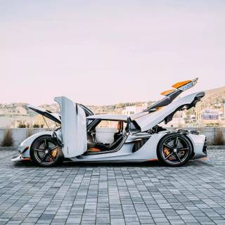 Koenigsegg Jesko iPhone wallpaper