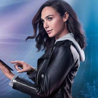 Gal Gadot phone wallpaper