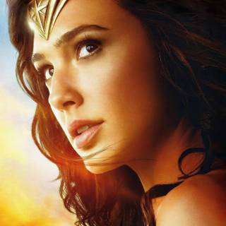 Gal Gadot phone wallpaper