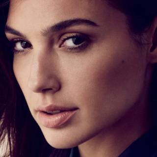 Gal Gadot phone wallpaper