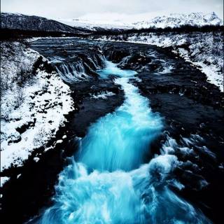 Phone river wallpaper