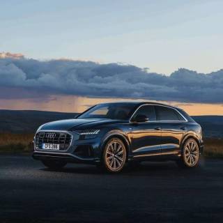 Audi Q8 phone wallpaper