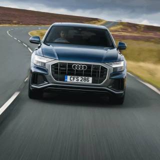 Audi Q8 phone wallpaper