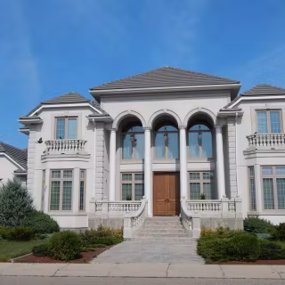 White mansion wallpaper