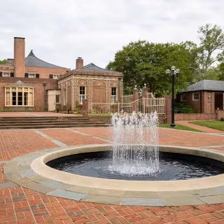 White mansion wallpaper