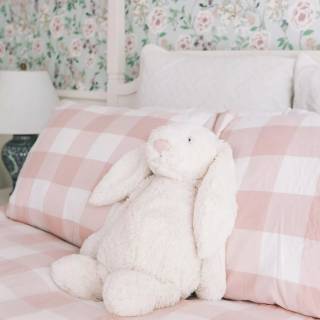 Preppy bunny wallpaper
