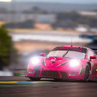 Iron Dames wallpaper