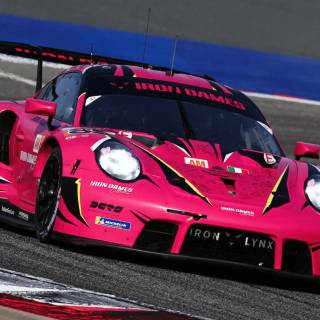 Iron Dames wallpaper