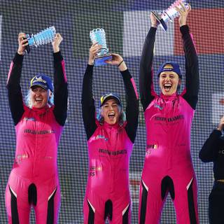 Iron Dames wallpaper