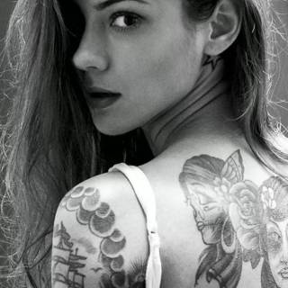Tattoo woman wallpaper