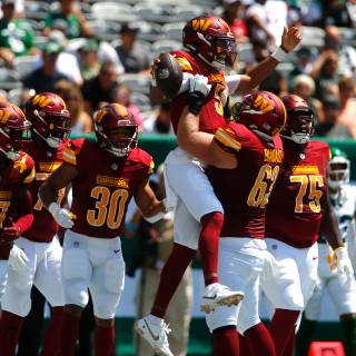 Jayden Daniels Commanders wallpaper