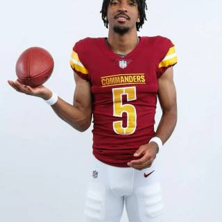 Jayden Daniels Commanders wallpaper