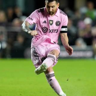 Drip Messi wallpaper