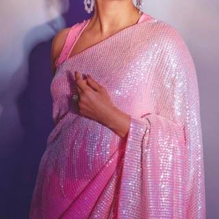 Kareena Kapoor saree wallpaper