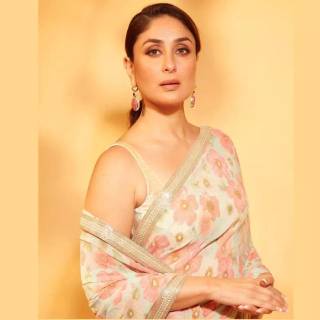 Kareena Kapoor saree wallpaper