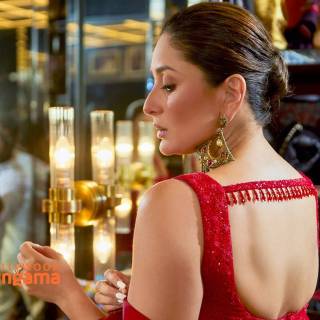Kareena Kapoor saree wallpaper