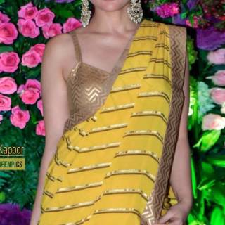 Kareena Kapoor saree wallpaper