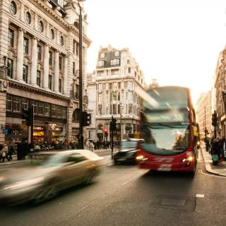 London street 4k wallpaper