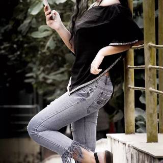 Girl 4k iPhone wallpaper