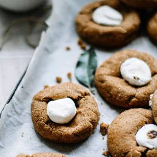 Cookies iPhone wallpaper