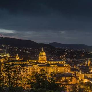 Budapest phone wallpaper