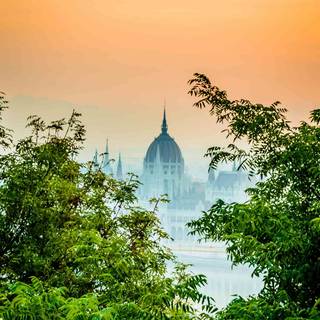 Budapest phone wallpaper