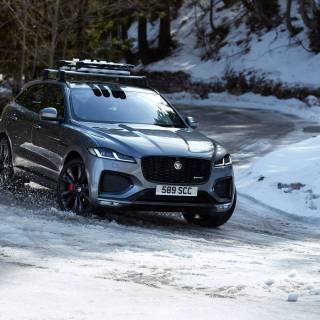 Jaguar F-PACE wallpaper
