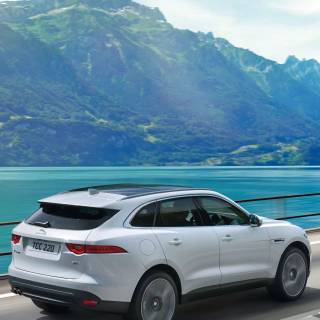 Jaguar F-PACE wallpaper