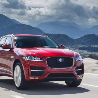 Jaguar F-PACE wallpaper