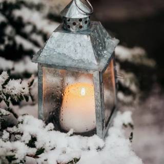 Candle light winter wallpaper