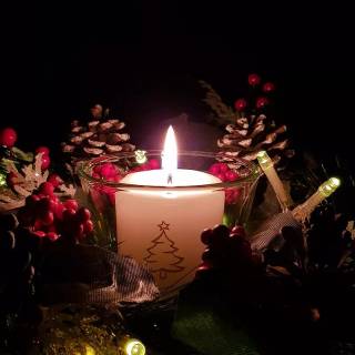 Candle light winter wallpaper