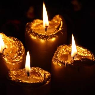 Candle light winter wallpaper