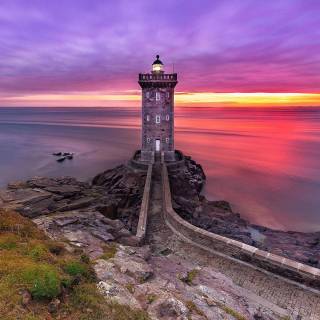 Lighthouse spring wallpaper