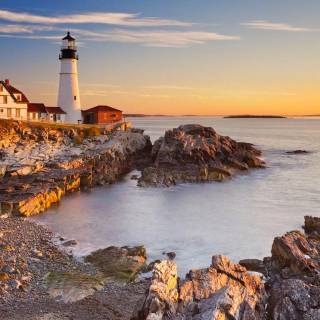 Lighthouse spring wallpaper