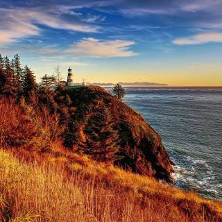 Lighthouse spring wallpaper