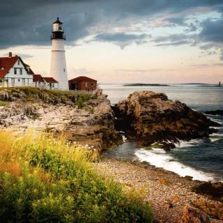 Lighthouse spring wallpaper