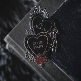 Gothic Valentines Day wallpaper